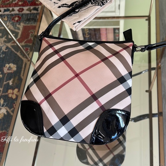 Authentic Burberry crossbody - Picture 4 of 15